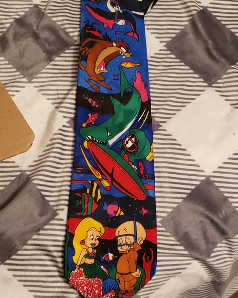 Looney tunes silk tie.great condition - Picture 5 of 9